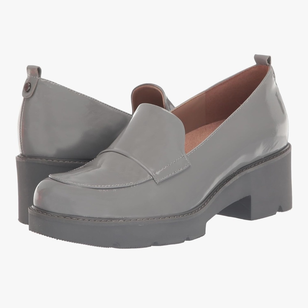Naturalizer Women's Darry Loafer Patent Leather.